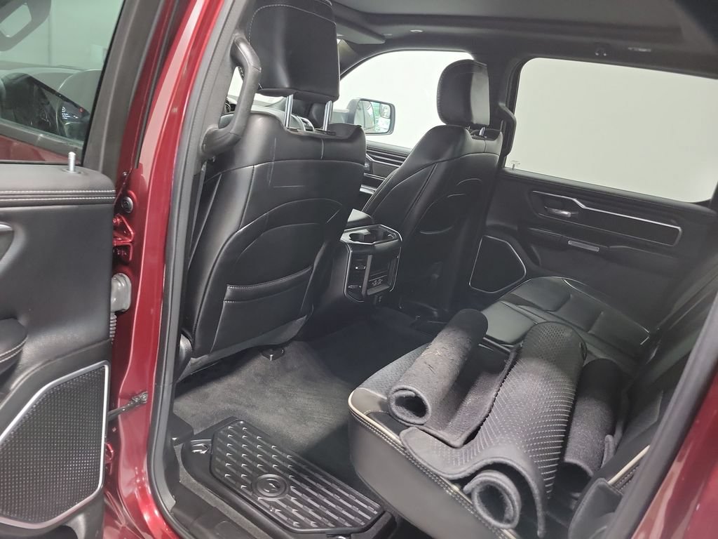 Used 2023 RAM 1500 Laramie AWD/4WD image 30
