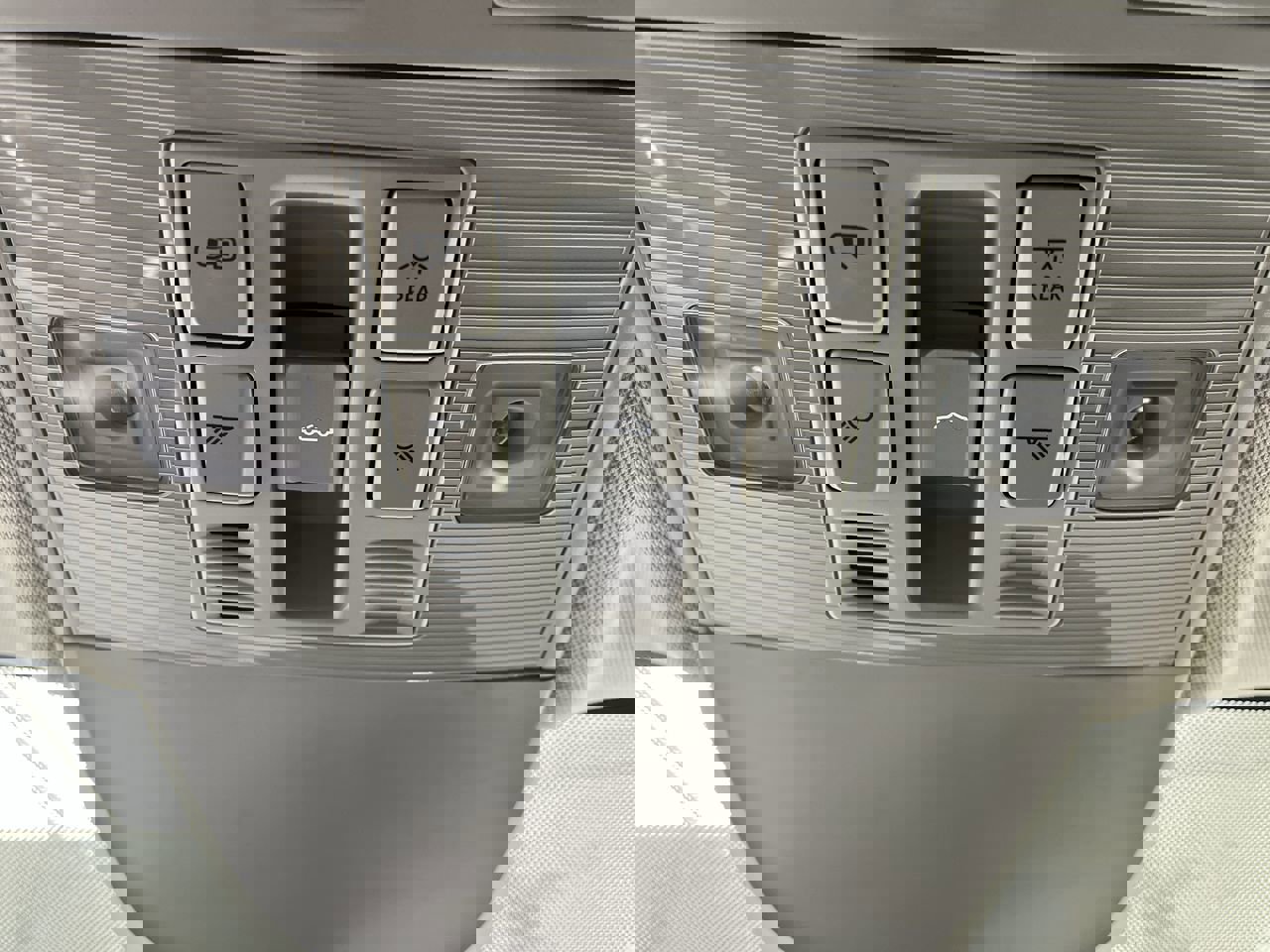 Used 2022 Volkswagen Taos SEL image 28