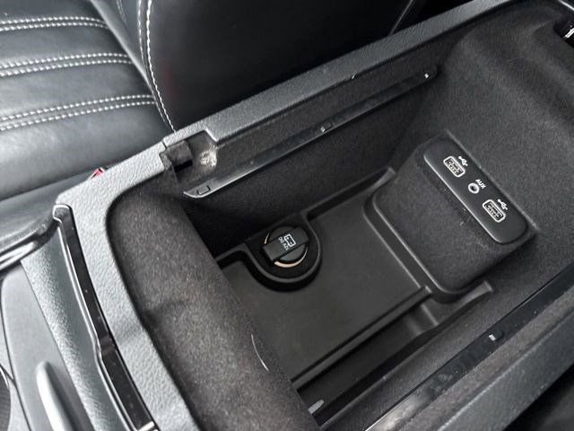 Used 2017 Chrysler 300 S w/ 300S Premium Group image 28