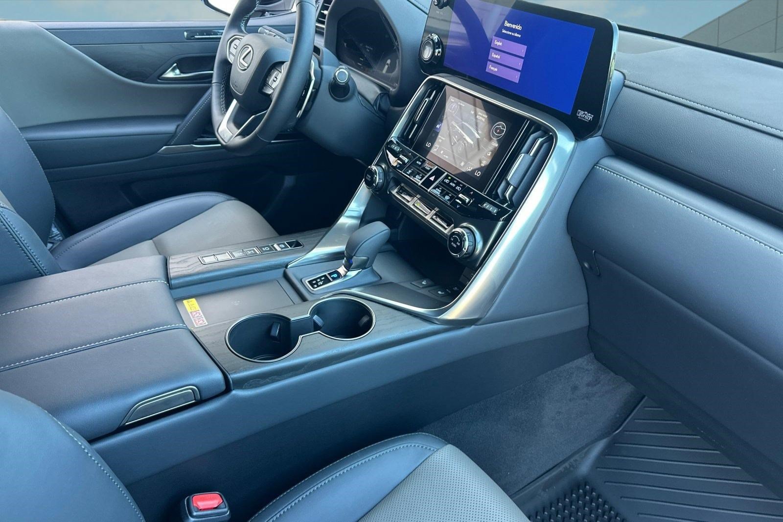 New 2026 Lexus LX 700h Overtrail AWD/4WD image 18