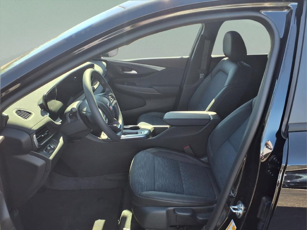 New 2026 Buick Envista Sport Touring FWD image 9