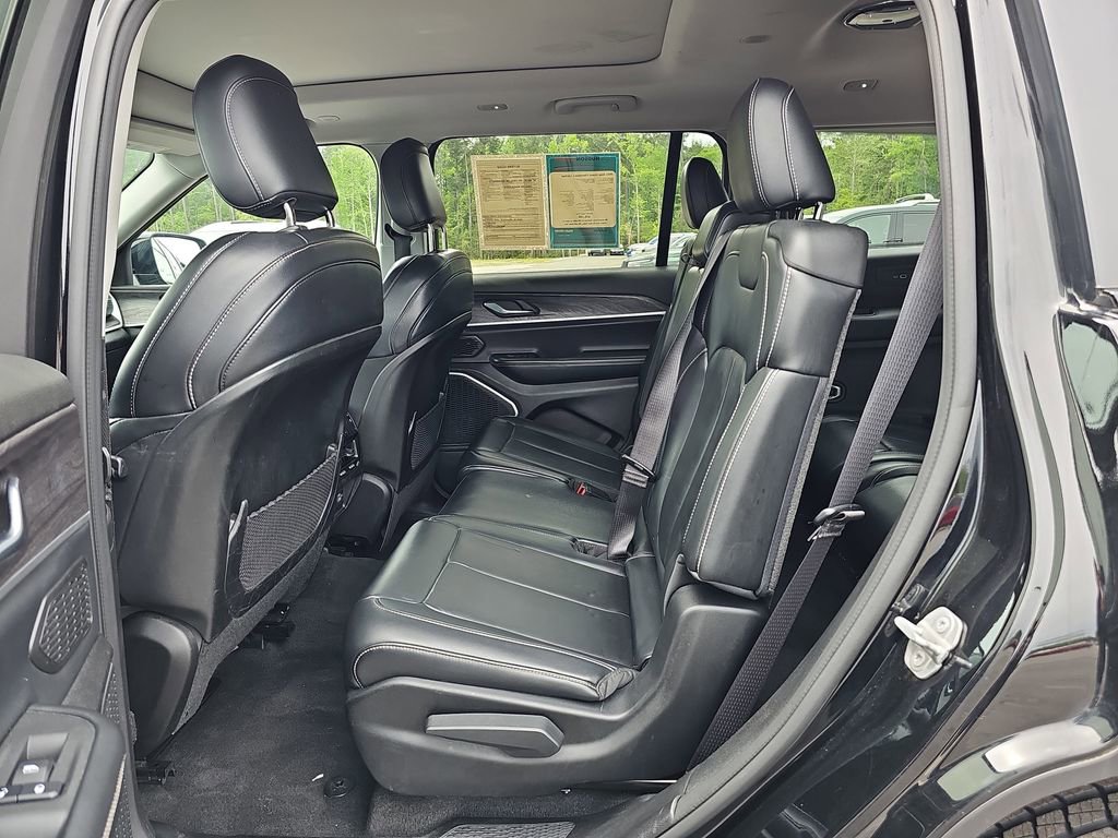 Used 2021 Jeep Grand Cherokee L Limited image 19