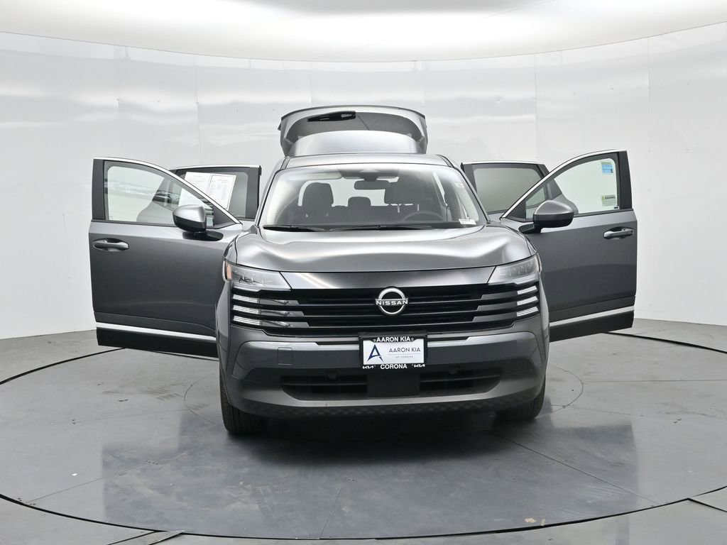 Used 2025 Nissan Kicks SV FWD image 33