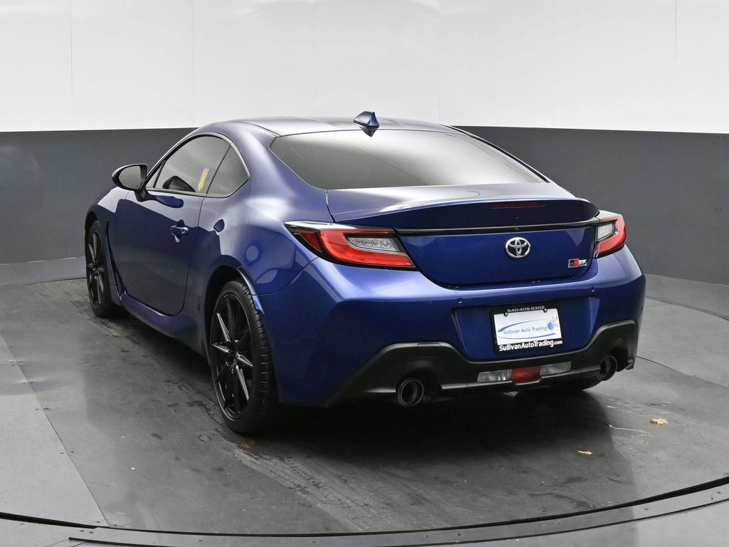 Used 2025 Toyota GR86 w/ Performance Package image 5