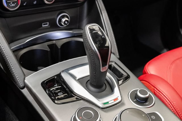 Used 2023 Alfa Romeo Stelvio Veloce AWD/4WD image 20