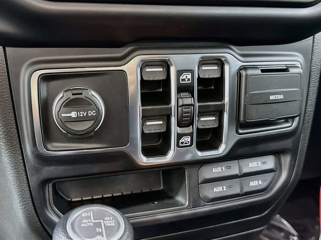 Used 2023 Jeep Wrangler Unlimited AWD/4WD image 20