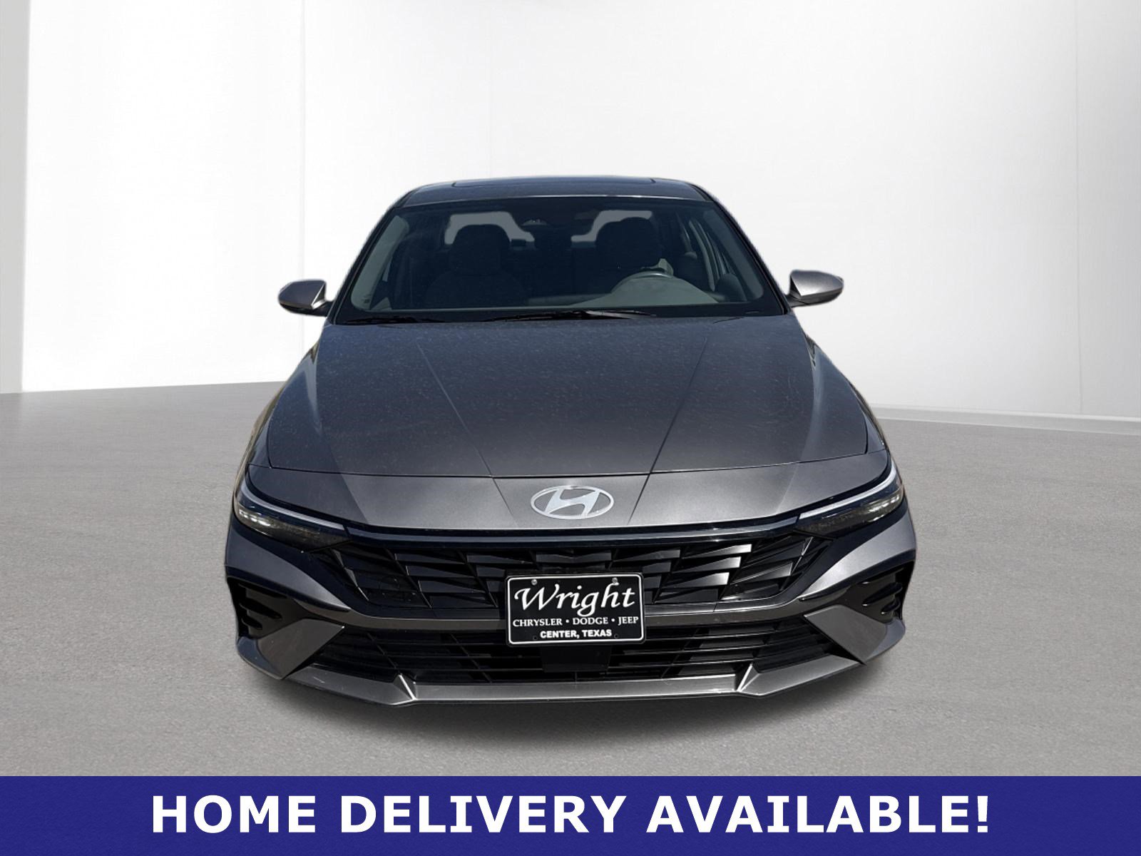 Used 2025 Hyundai Elantra SEL image 2