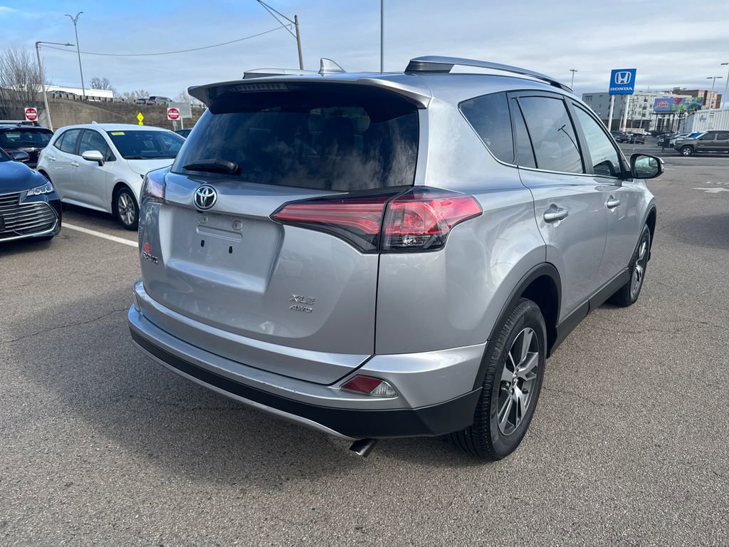 Used 2017 Toyota RAV4 XLE w/ Premium Special Value Package image 9