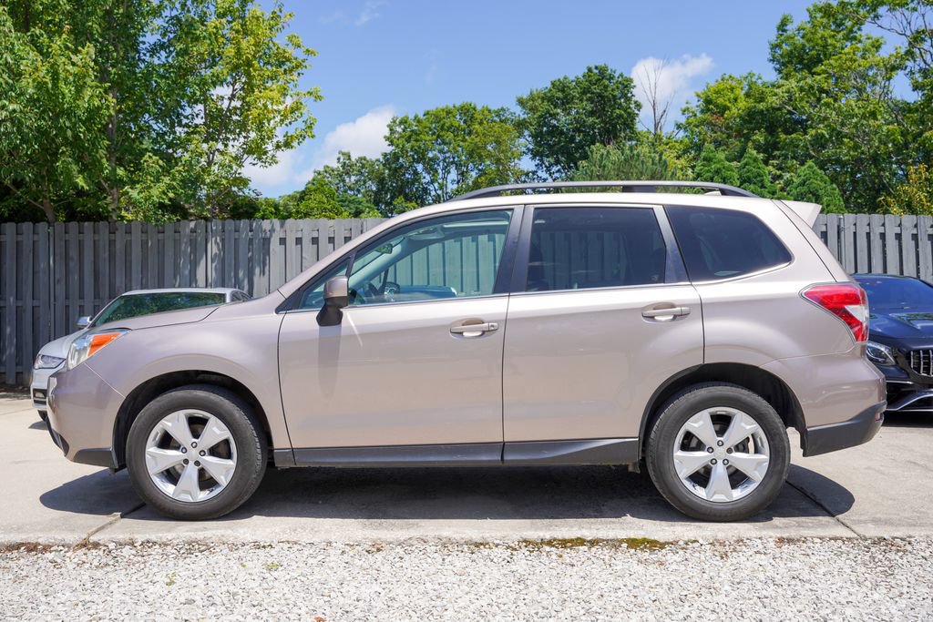 Used 2016 Subaru Forester 2.5i Limited AWD/4WD image 5