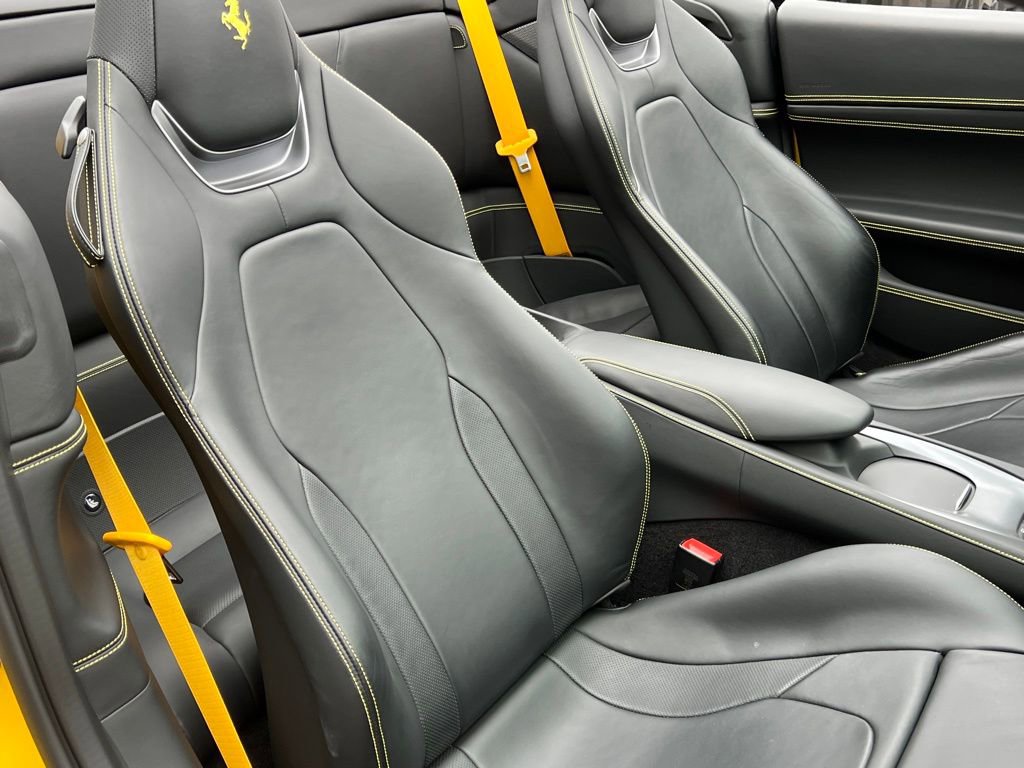 Used 2022 Ferrari Portofino M RWD image 42