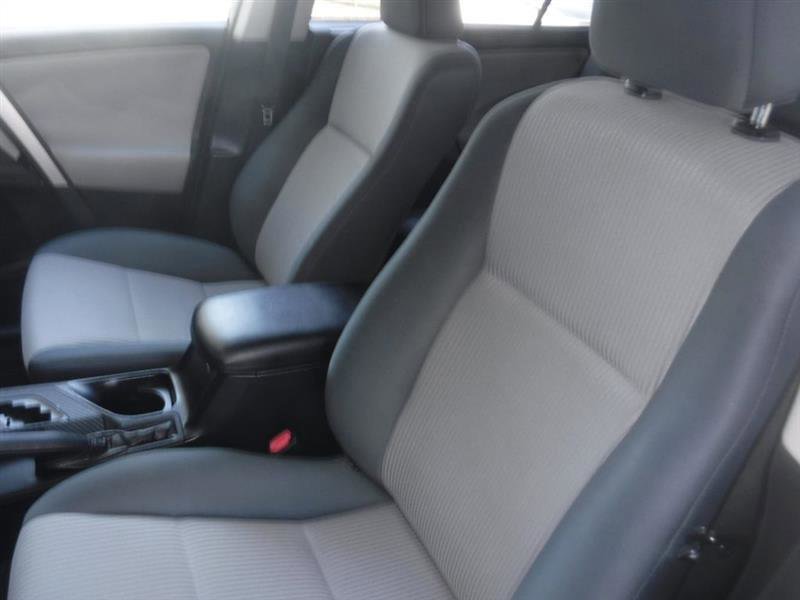 Used 2015 Toyota RAV4 LE FWD image 24