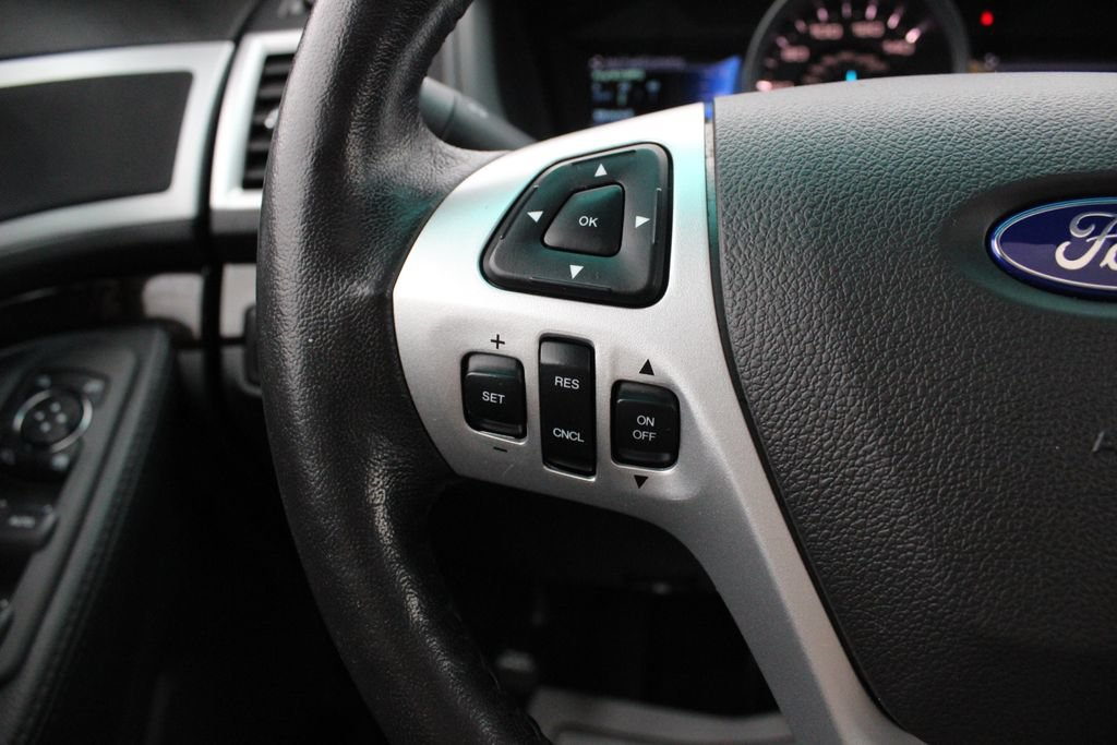 Used 2015 Ford Explorer Limited w/ Equipment Group 302A AWD/4WD image 12