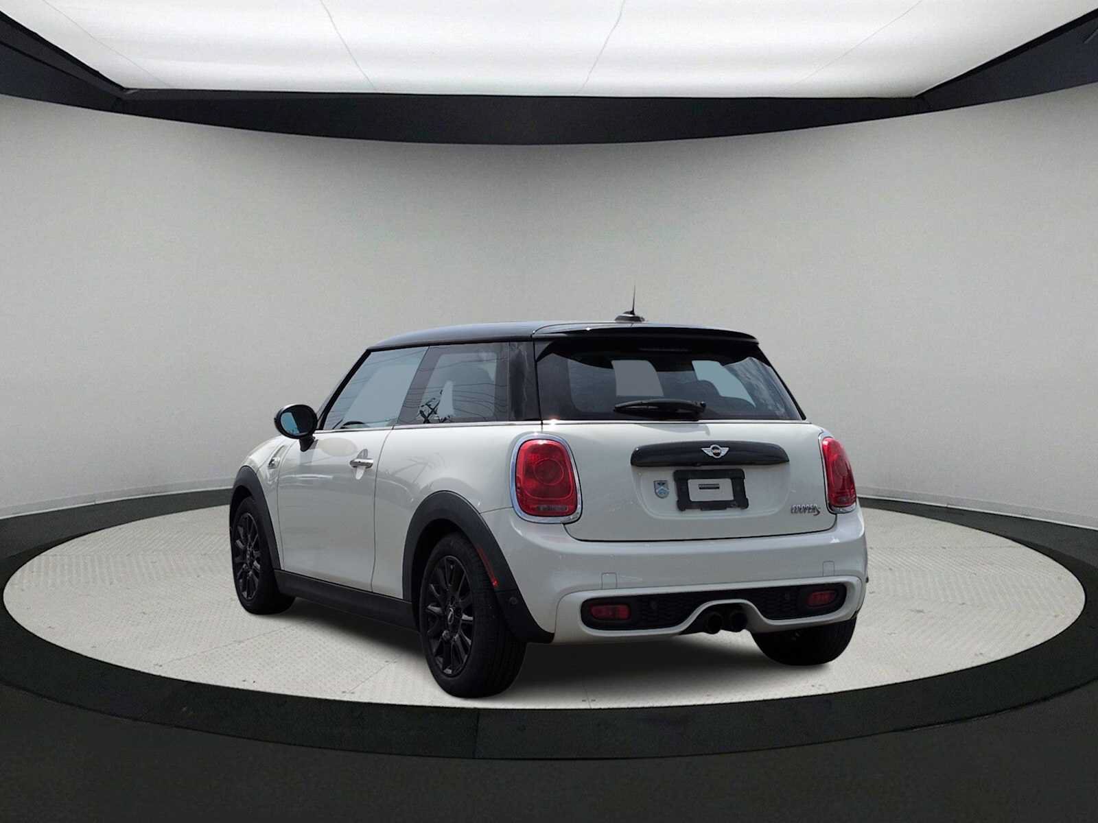 Used 2016 MINI Cooper S FWD image 6