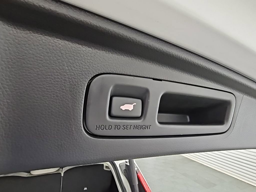 Used 2024 Honda CR-V EX-L image 34