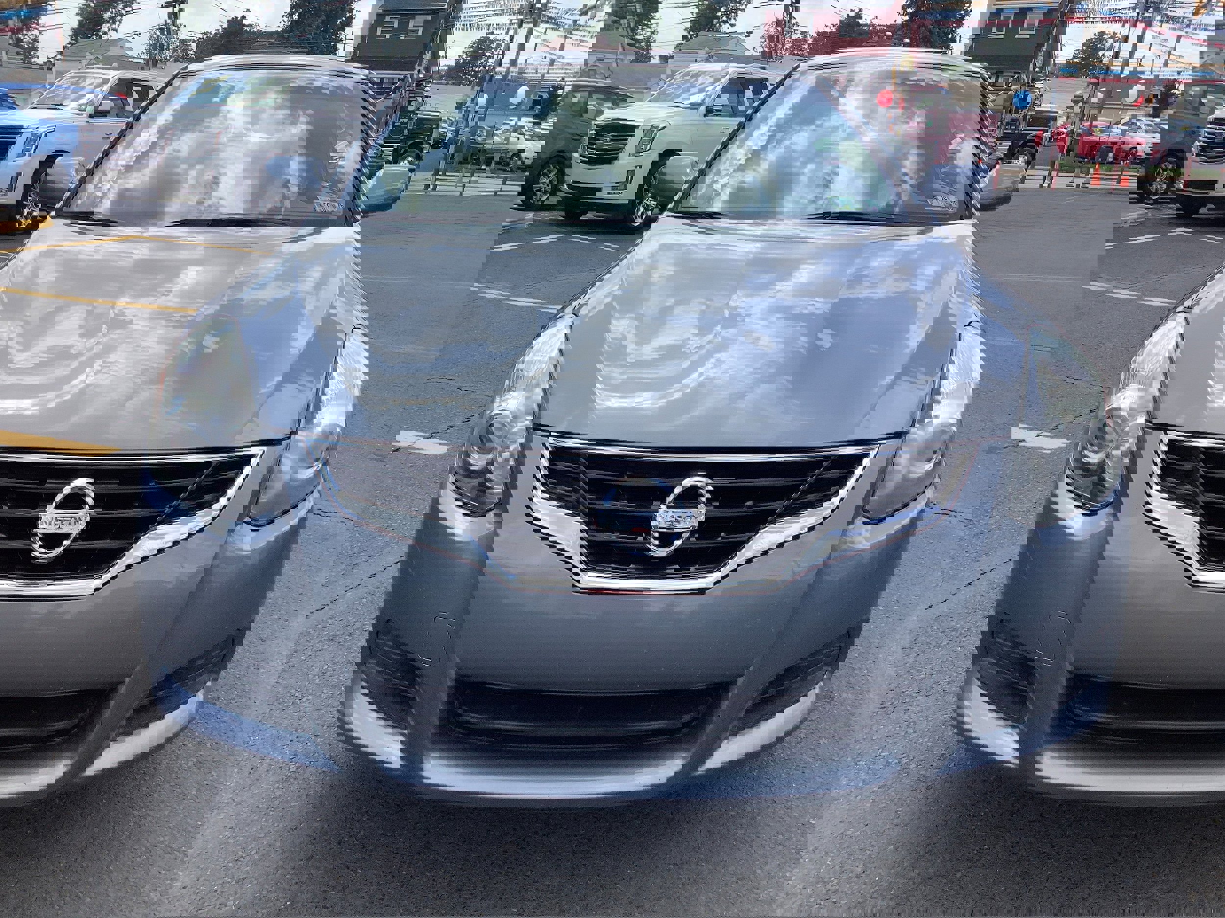 Used 2010 Nissan Altima 2.5 S image 2