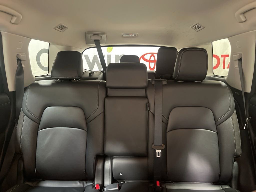 Used 2025 Nissan Pathfinder SL image 20