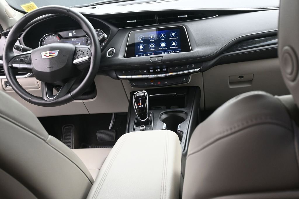 Used 2022 Cadillac XT4 Premium Luxury w/ Enhanced Visibility Package AWD/4WD image 14