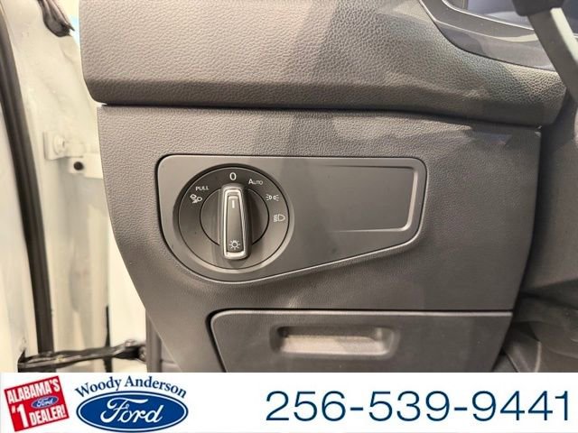 Used 2024 Volkswagen Tiguan SEL R-Line image 23