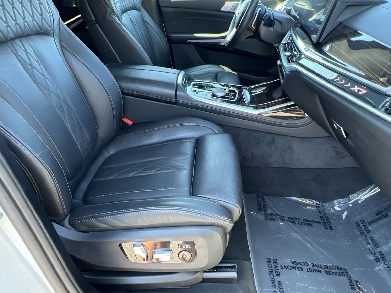 Used 2026 BMW X7 xDrive40i AWD/4WD image 26