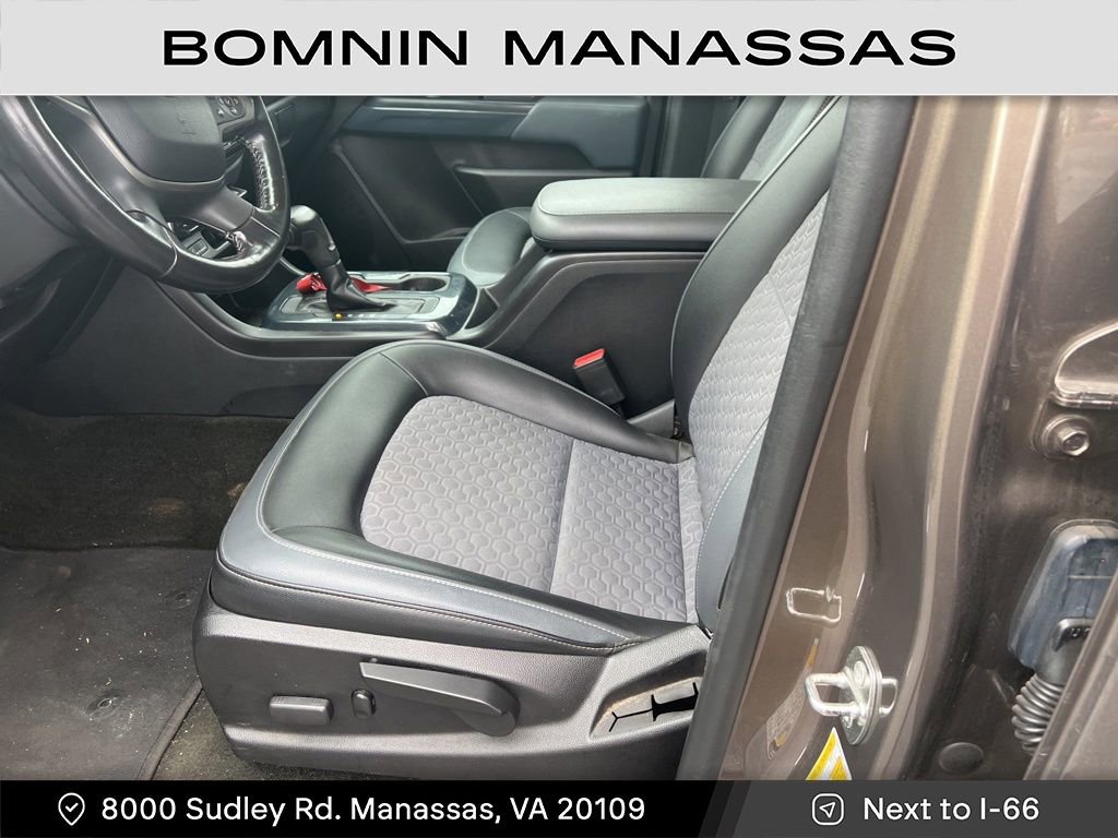 Used 2017 Chevrolet Colorado Z71 image 11