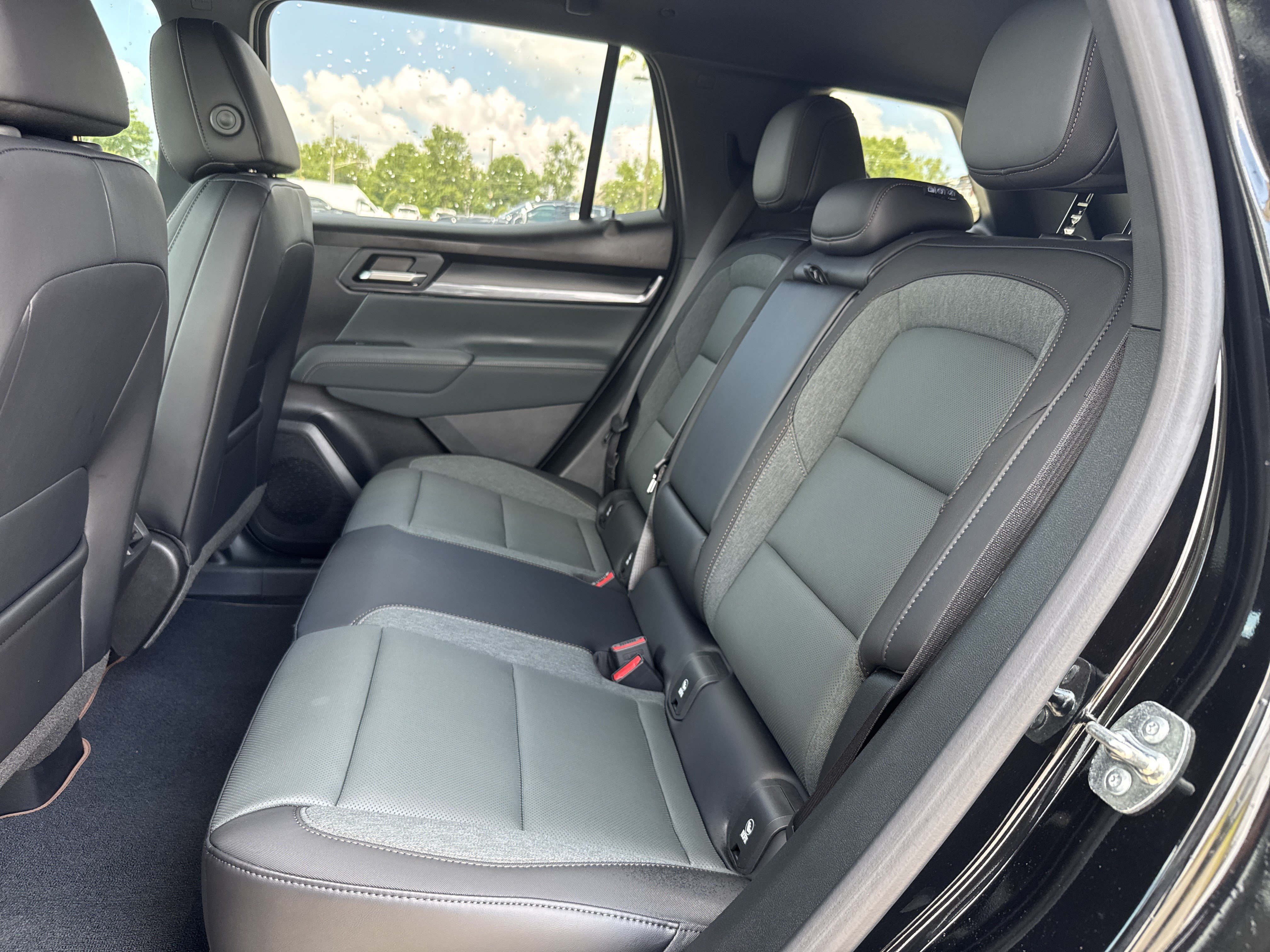 New 2026 GMC Terrain AT4 w/ Convenience Package III AWD/4WD image 31