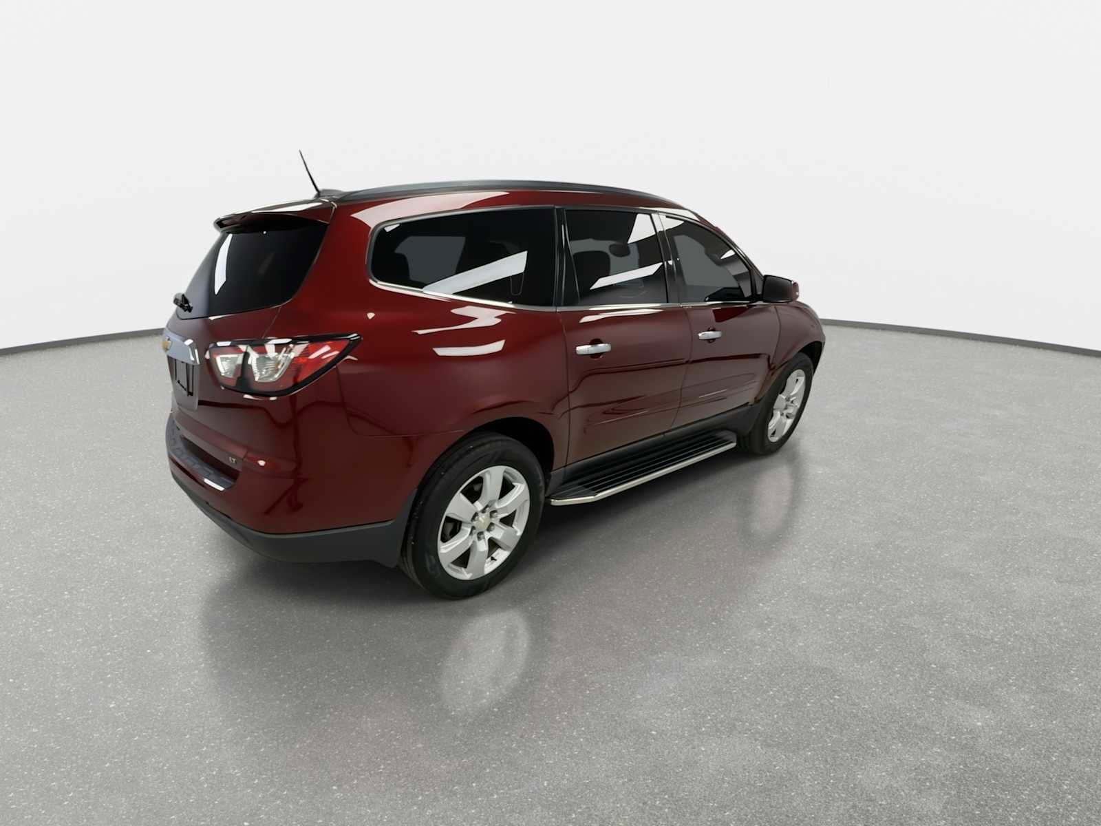 Used 2017 Chevrolet Traverse LT w/ Style and Technology Package image 8