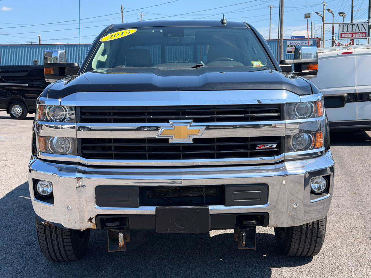 Used 2015 Chevrolet Silverado 2500 LTZ w/ LTZ Plus Package AWD/4WD image 2