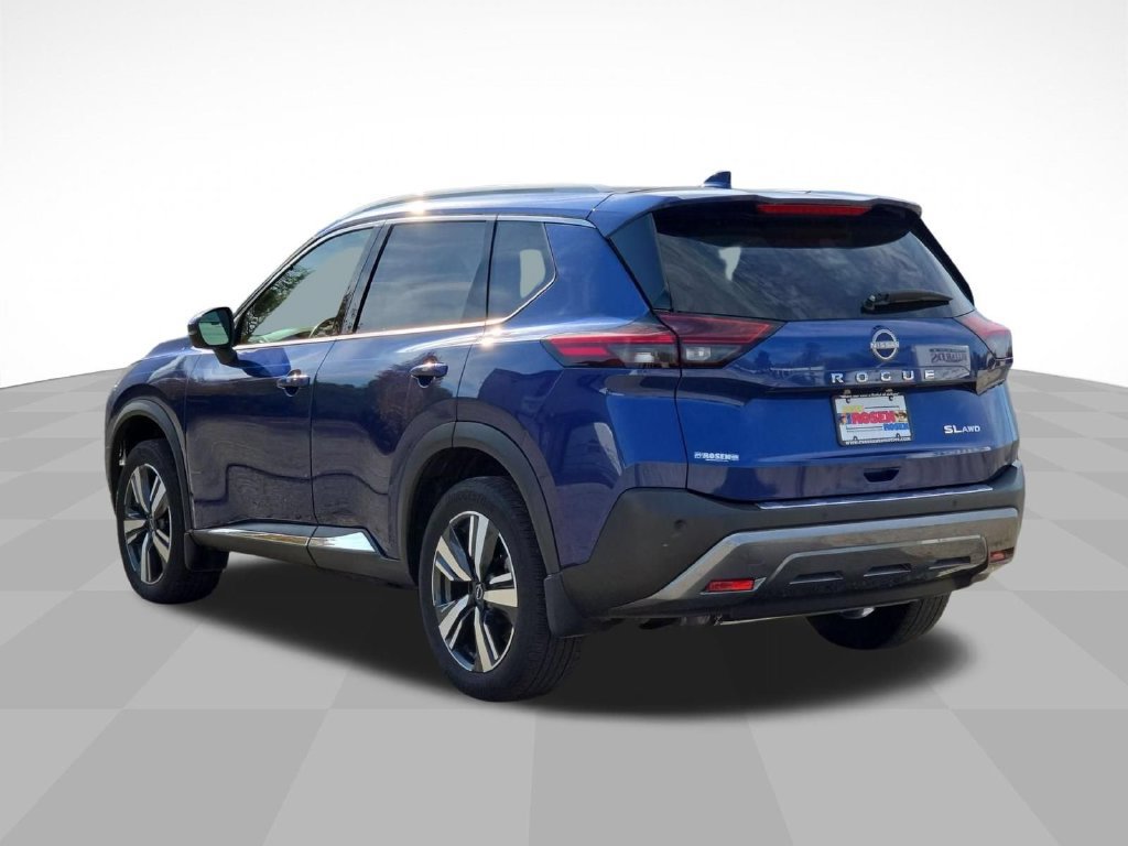 Used 2023 Nissan Rogue SL AWD/4WD image 5