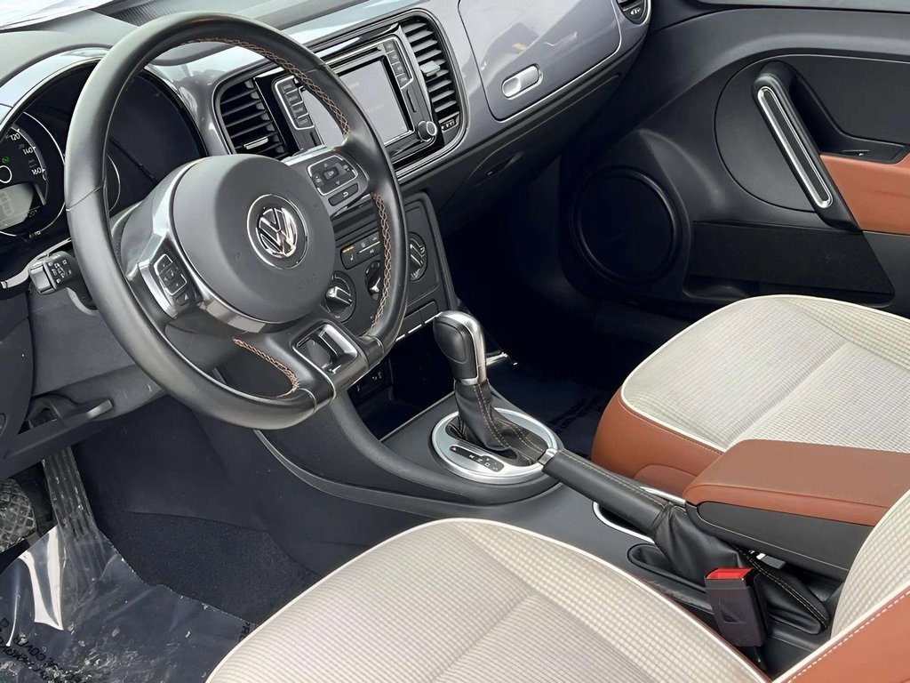 Used 2017 Volkswagen Beetle 1.8T Classic image 15
