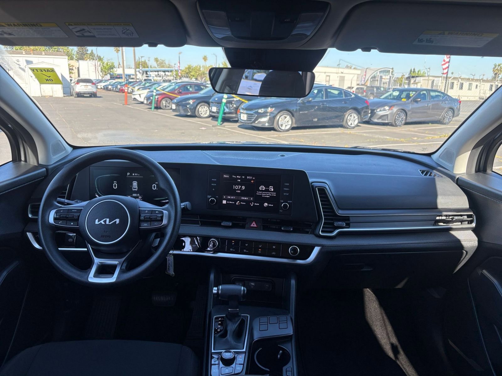 Used 2025 Kia Sportage LX image 32