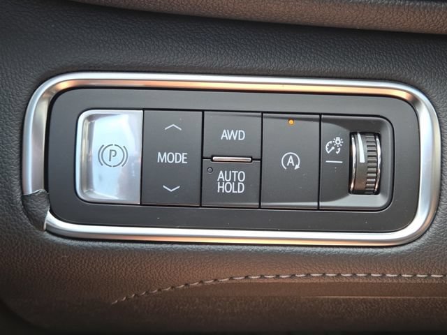 New 2026 Buick Enclave Avenir w/ Super Cruise Package AWD/4WD image 32