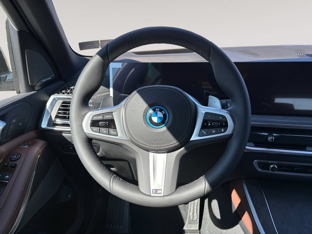 New 2026 BMW X5 xDrive50e w/ M Sport Package AWD/4WD image 12