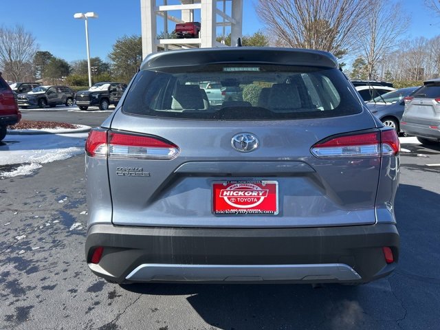 Used 2024 Toyota Corolla Cross L image 6