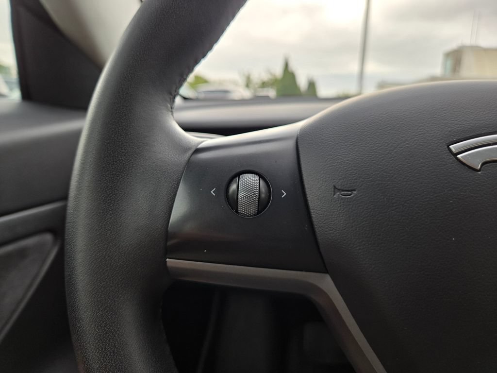 Used 2021 Tesla Model 3 Standard Range Plus RWD image 30