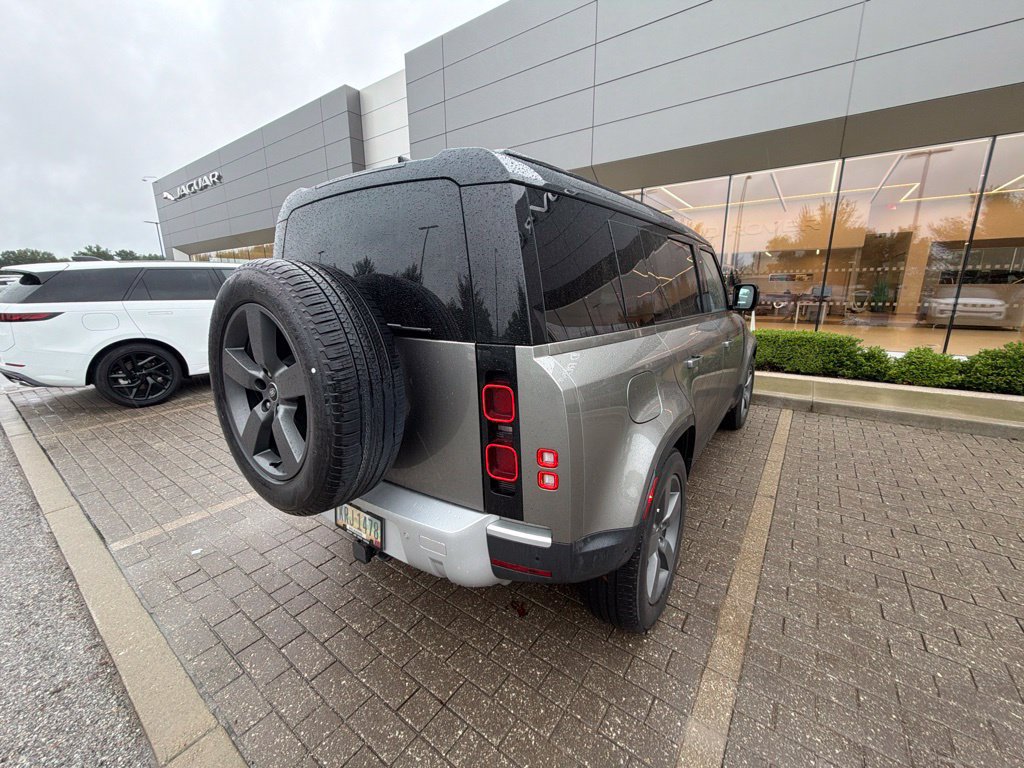 Certified 2025 Land Rover Defender 110 S AWD/4WD image 5