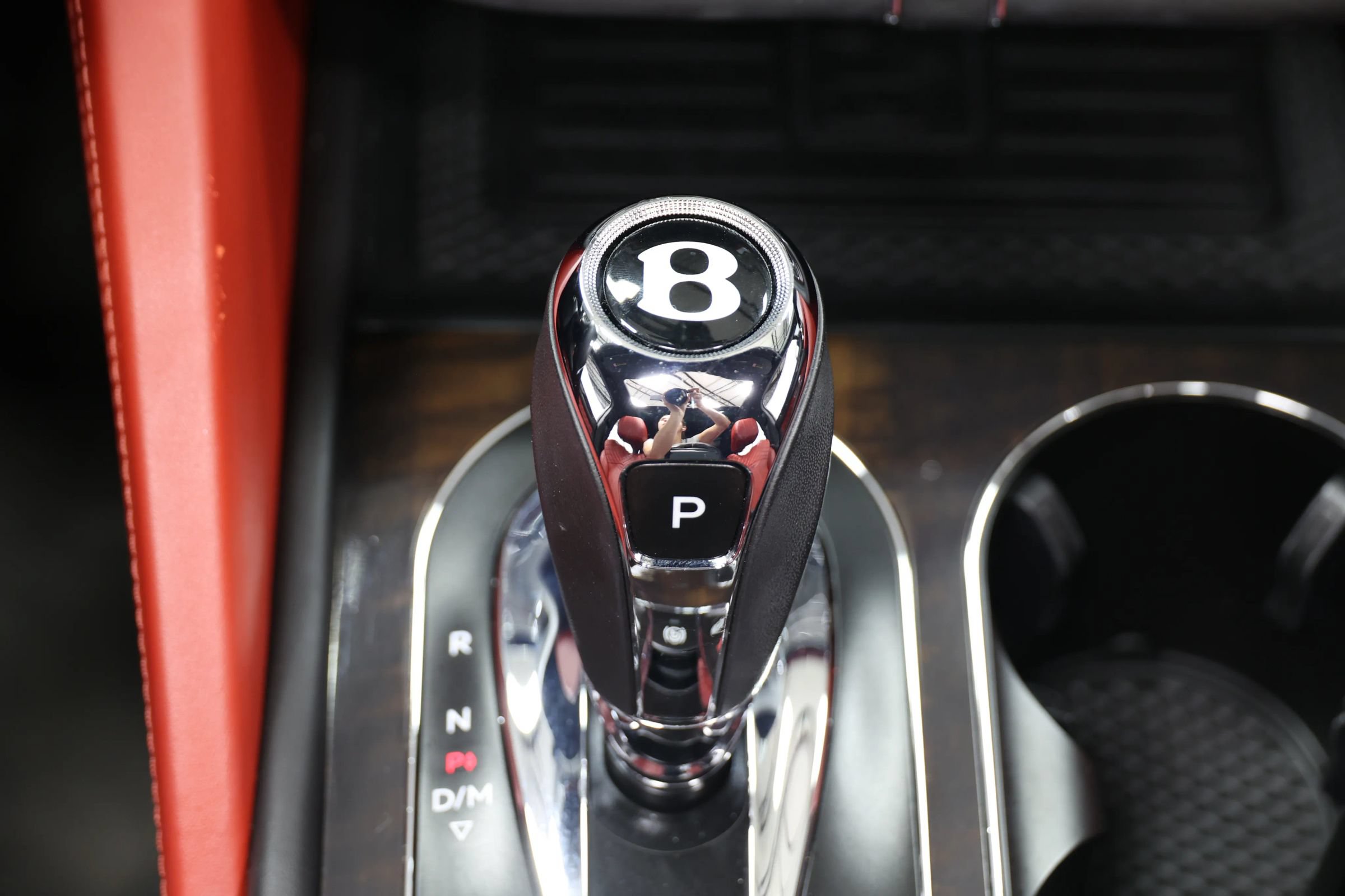 Used 2022 Bentley Bentayga AWD/4WD image 48