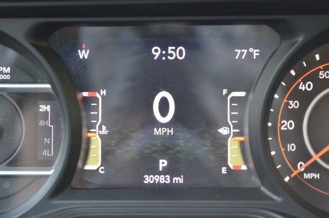 Used 2025 Jeep Wrangler Unlimited Sahara AWD/4WD image 23