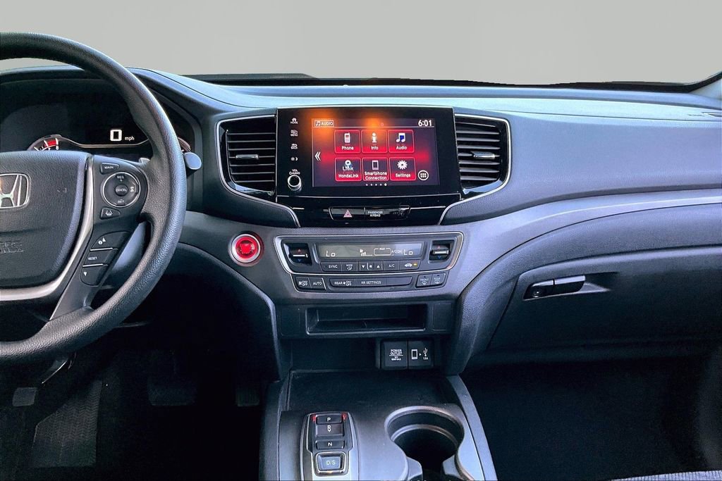 Used 2023 Honda Ridgeline Sport image 10