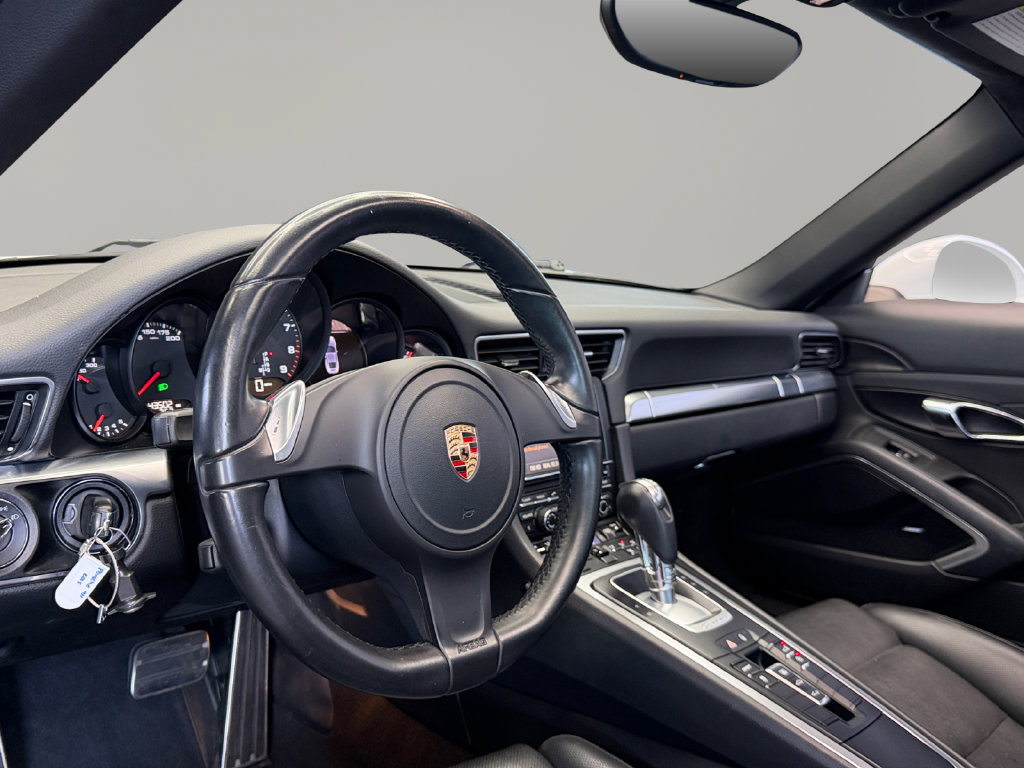 Used 2015 Porsche 911 Carrera RWD image 19