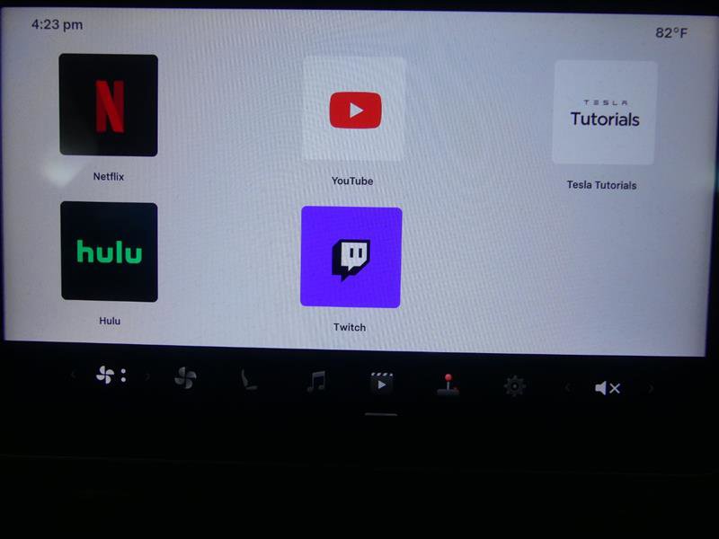 Used 2024 Tesla Model 3 image 19