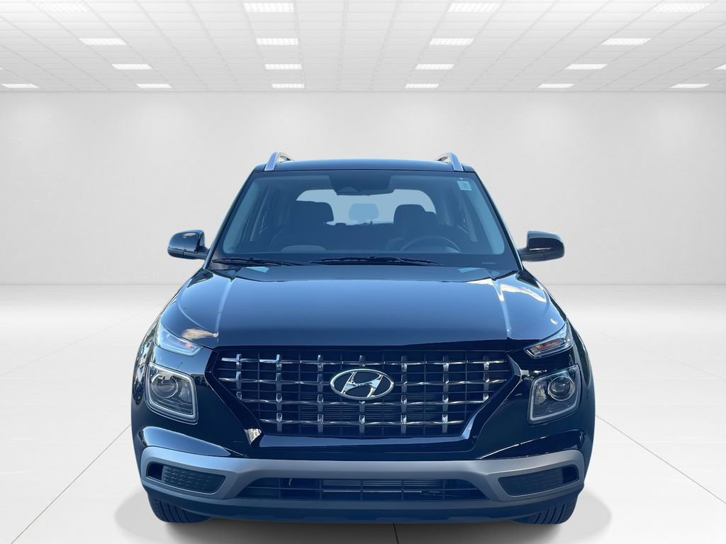 New 2026 Hyundai Venue SEL FWD image 3