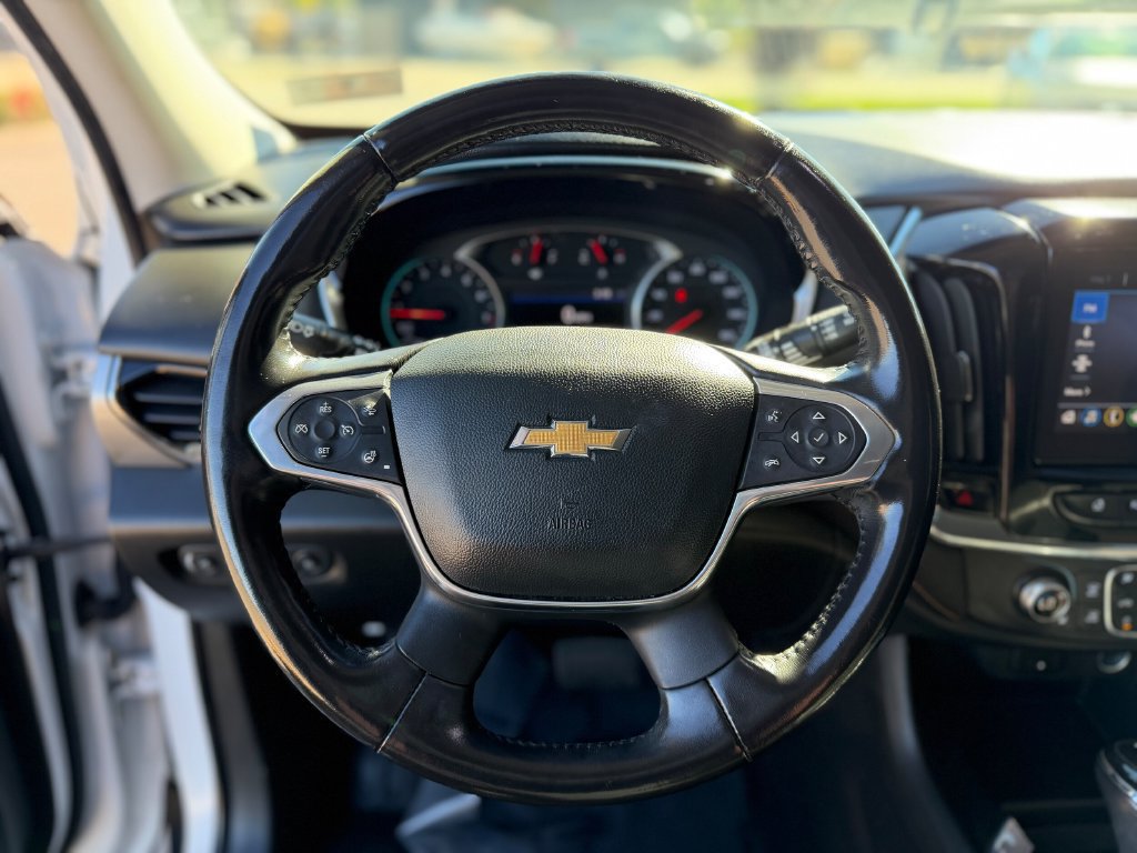 Used 2020 Chevrolet Traverse LT w/ LPO, 'HIT The Road' Package AWD/4WD image 10