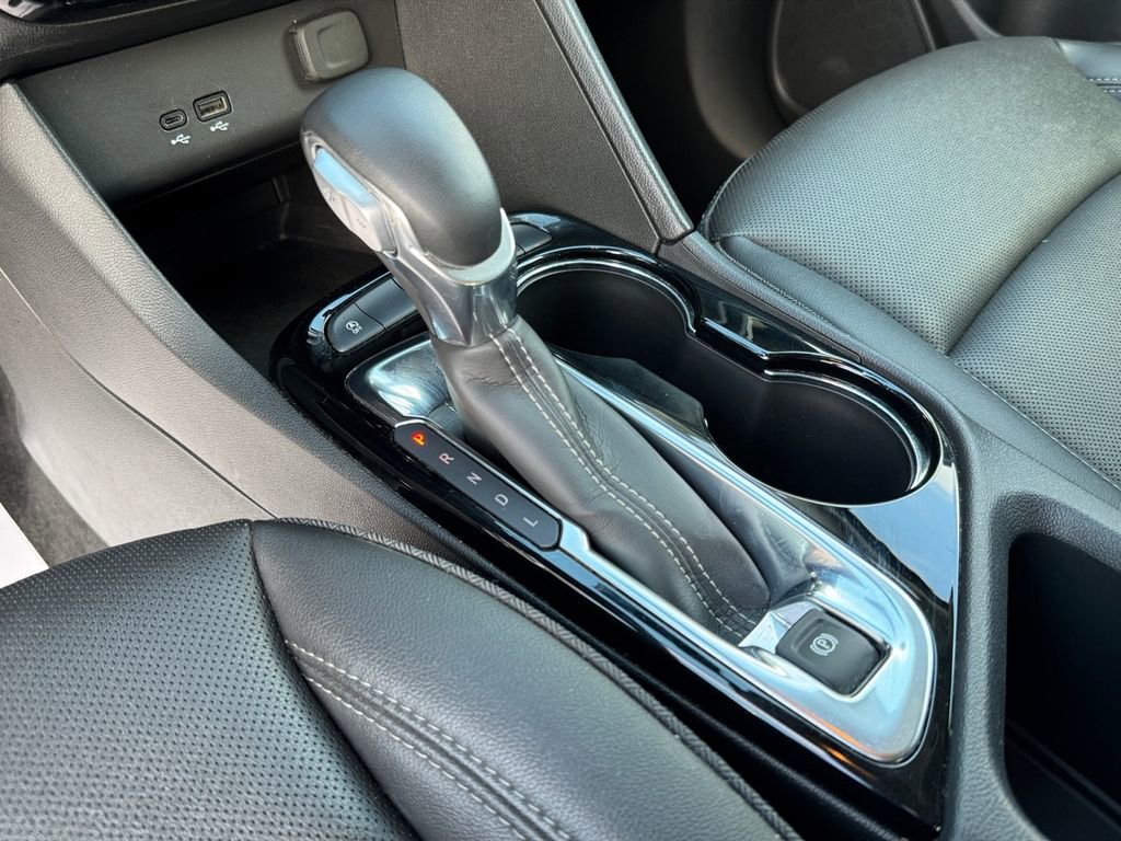 Used 2024 Buick Encore GX Sport Touring w/ Comfort Package image 28