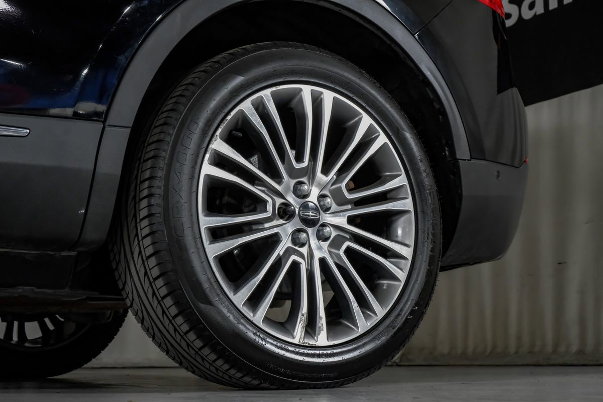 Used 2016 Lincoln MKX Reserve w/ Technology Package image 54