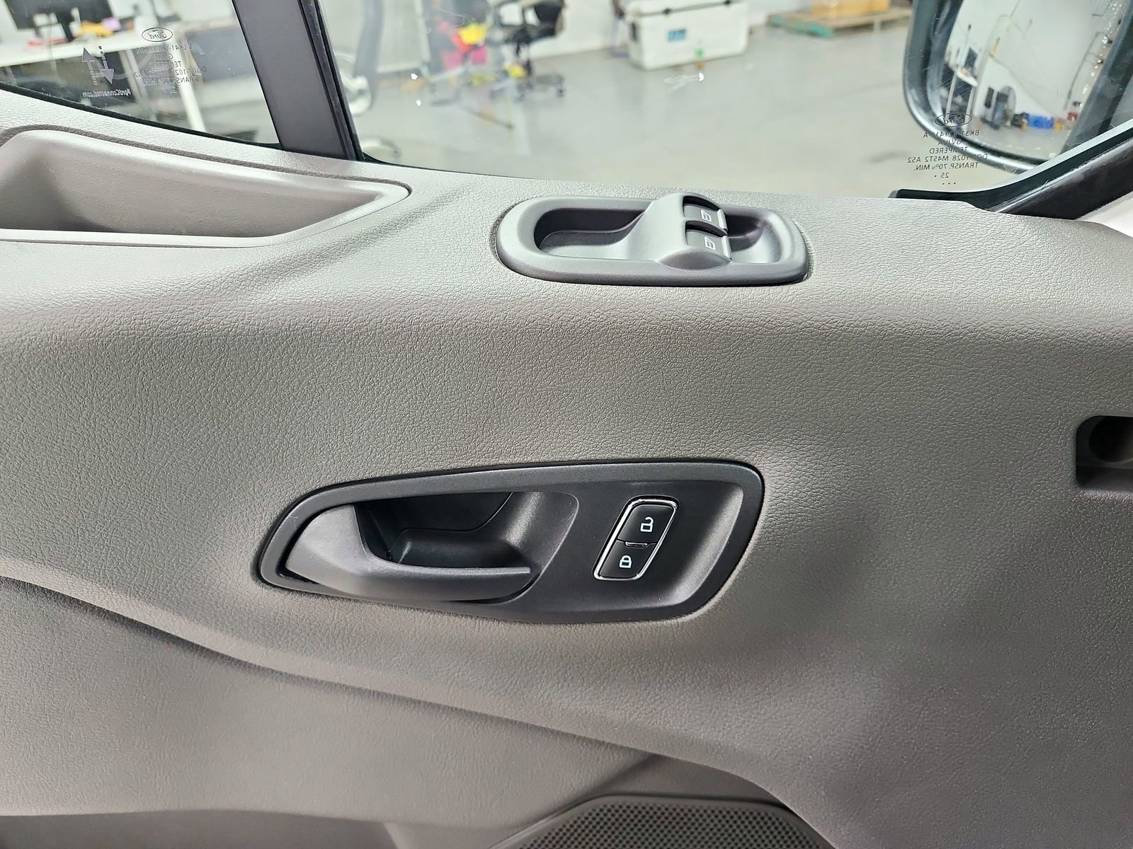 New 2026 Ford Transit 250 148 Medium Roof w/ Load Area Protection Package image 27