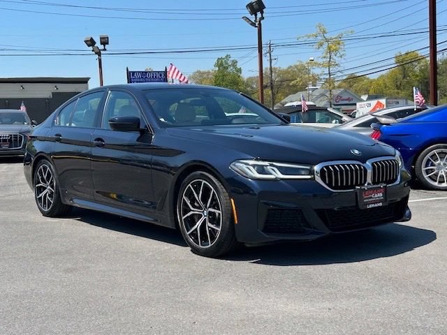 Used 2023 BMW 530i xDrive w/ M Sport Package AWD/4WD image 3