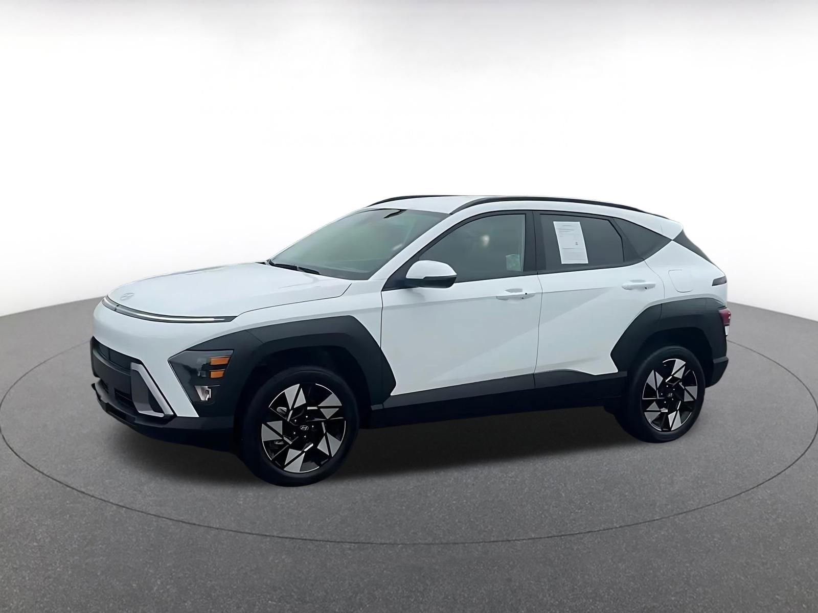 Used 2025 Hyundai Kona SEL image 8
