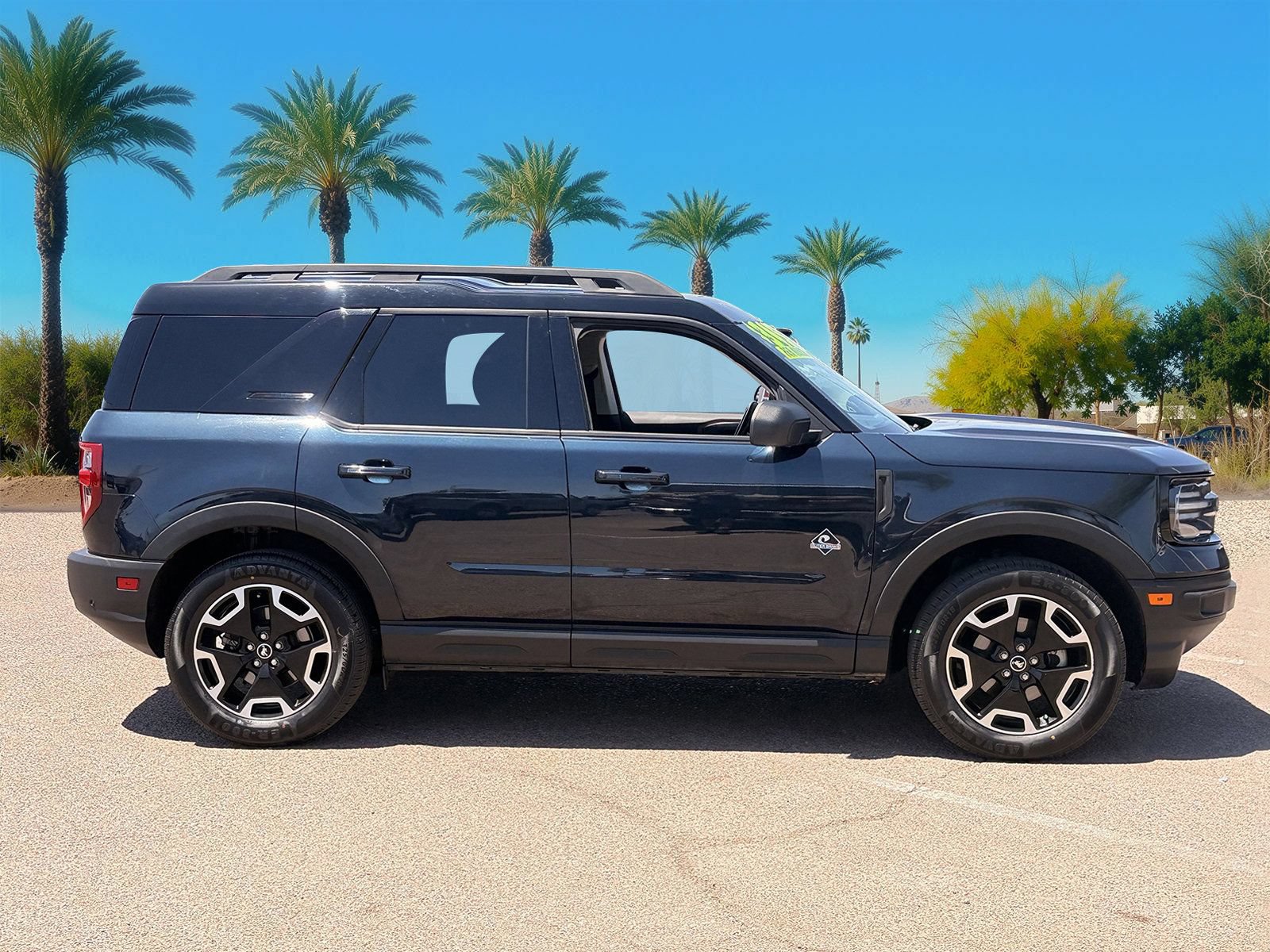 Used 2023 Ford Bronco Sport Outer Banks w/ Tech Package AWD/4WD image 6