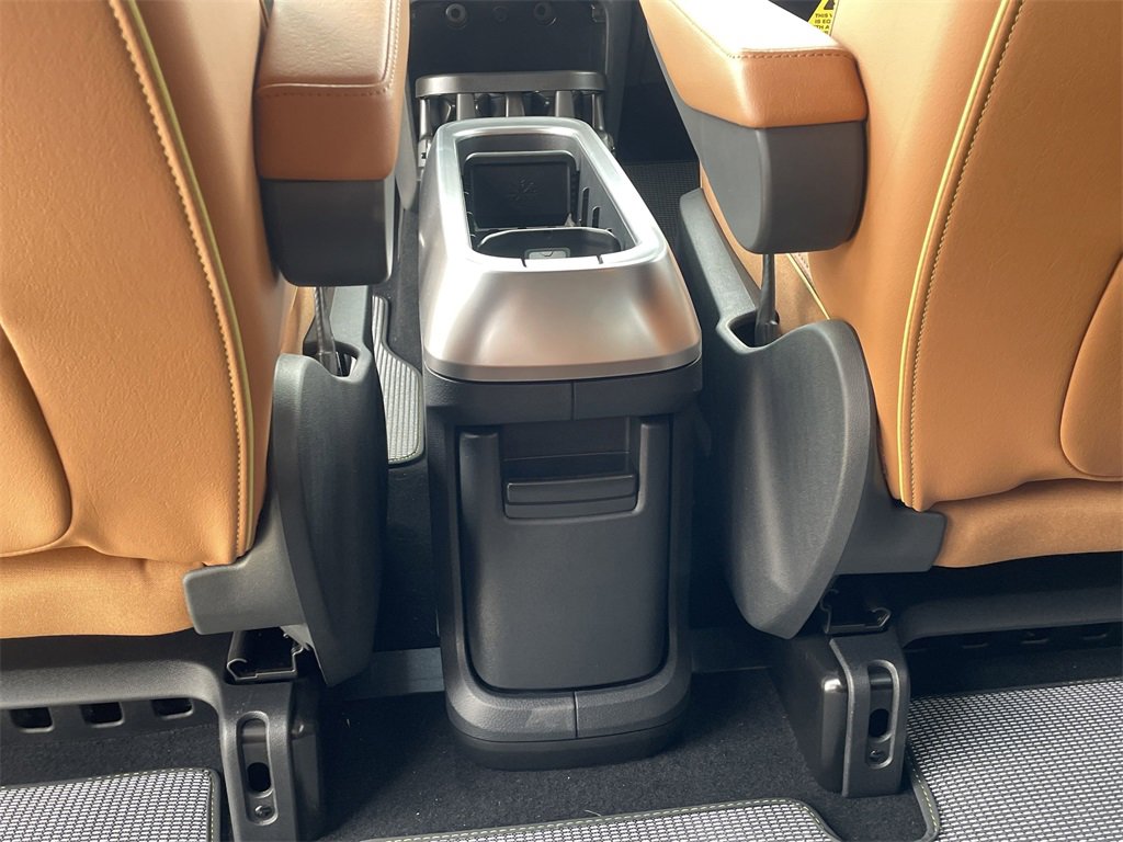 New 2025 Volkswagen ID. Buzz Pro S image 25