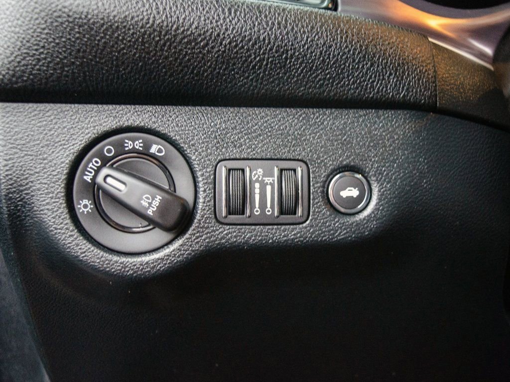 Used 2018 Dodge Challenger R/T Plus image 19